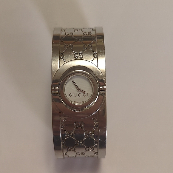 Gucci Bracelet watch - Picture 1 of 5